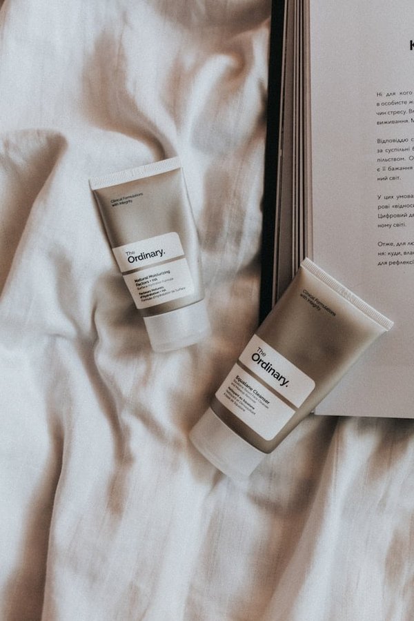 Comment choisir les meilleurs produits de soins pour la peau mature pour atténuer les signes du vieillissement ?